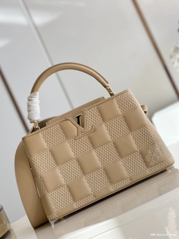 Aaa replica ru LOUIS CAPUCINES VUITTON MM 0717